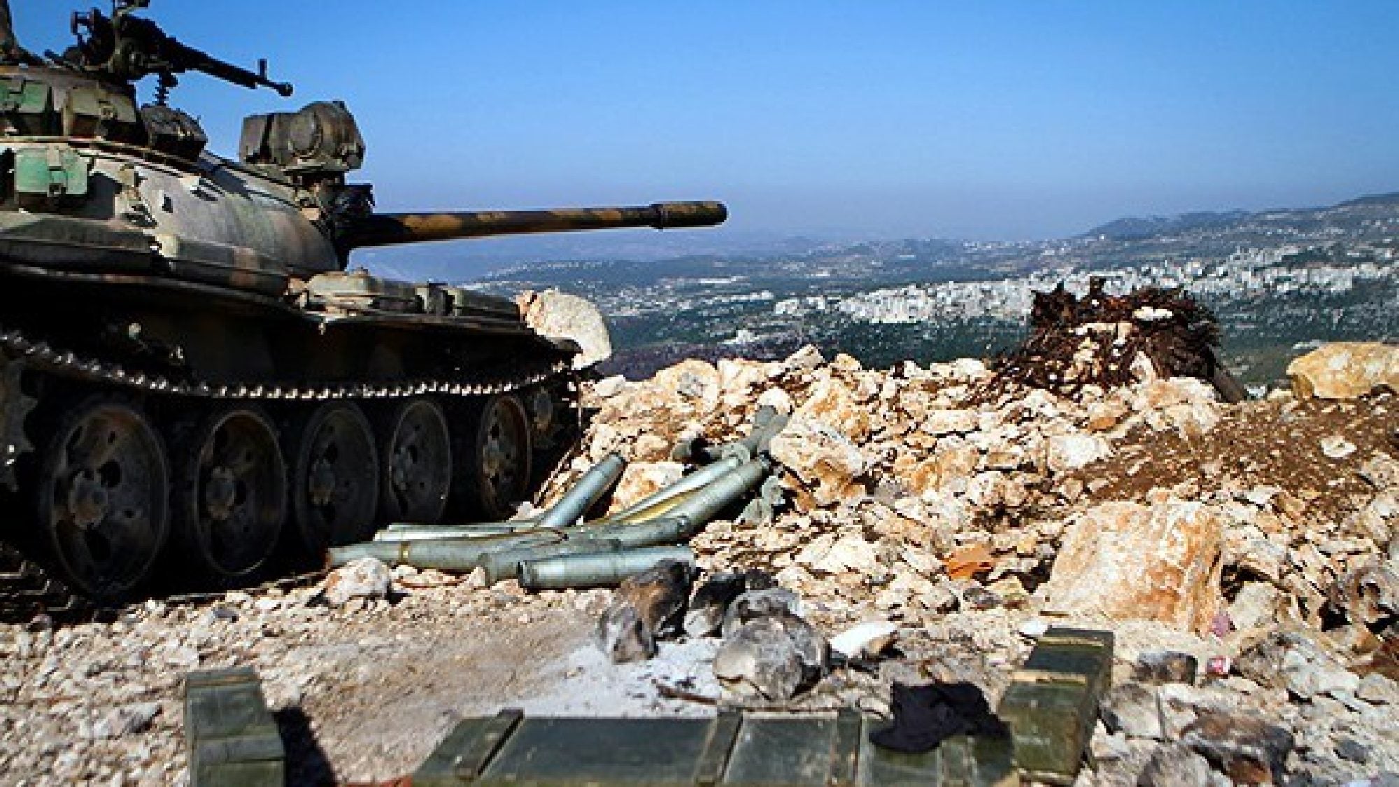 Tank stationed at the Syrian border with Turkey.